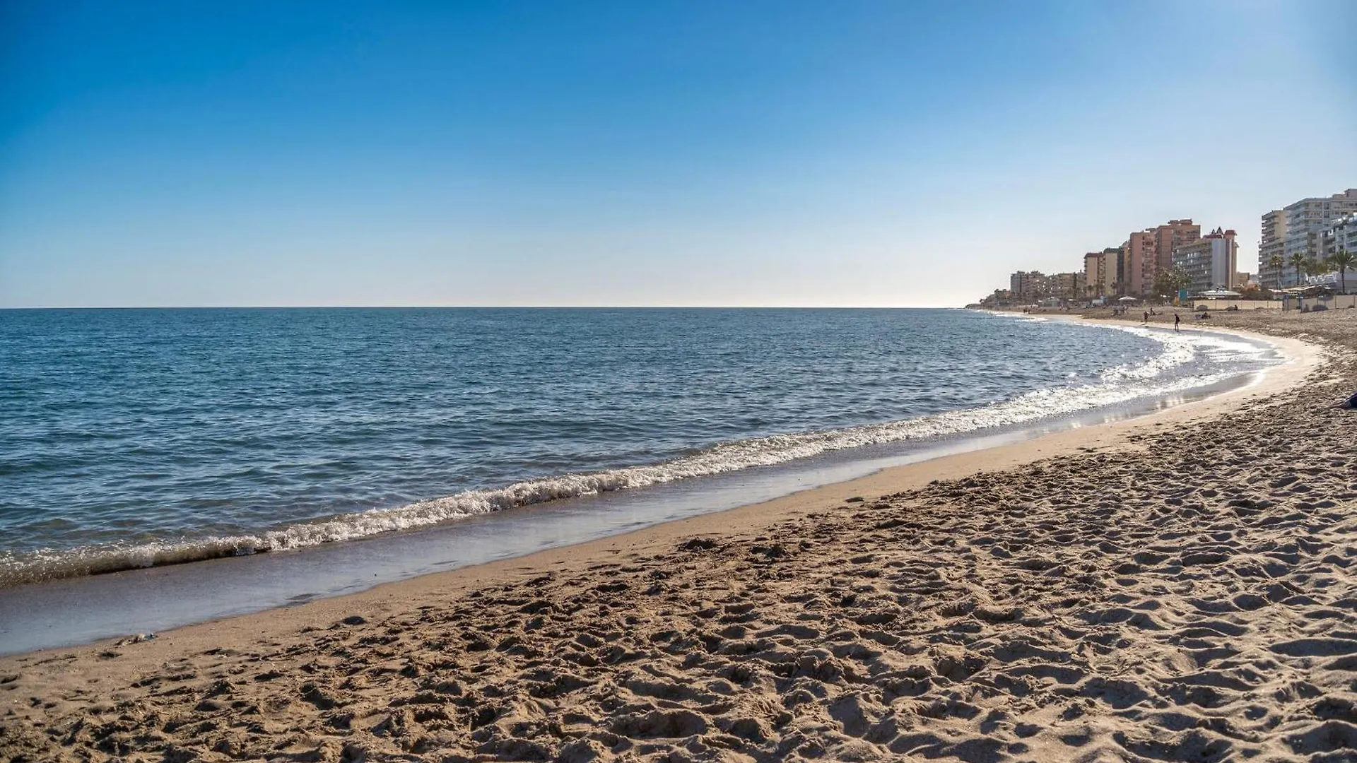 Gorgeous Apartment In Fuengirola With Wifi 0*,