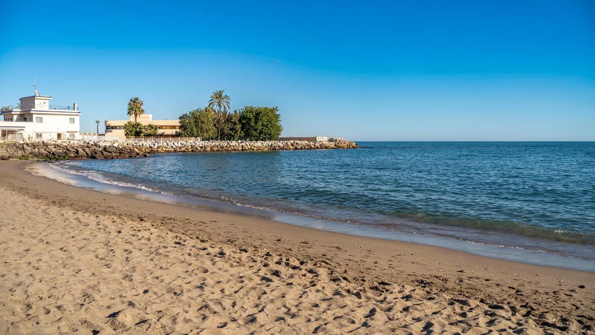 Gorgeous Apartment In Fuengirola With Wifi